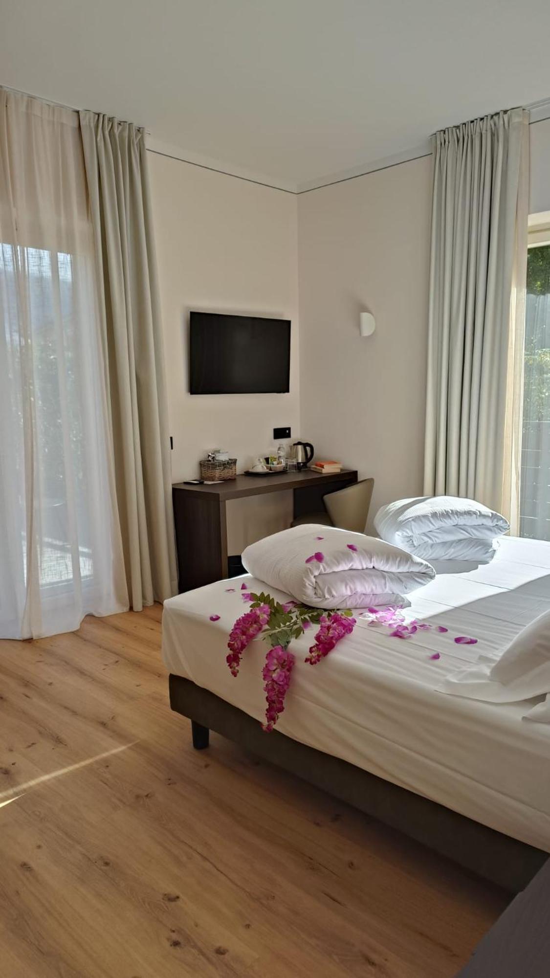 Hotel Villa Cuserina カンノビオ エクステリア 写真